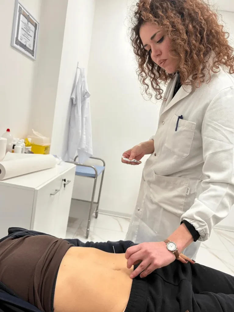 Dott.ssa Elena Colonnello Endocrinologo - Agopuntura come strumento per risolvere problematiche endocrinologiche